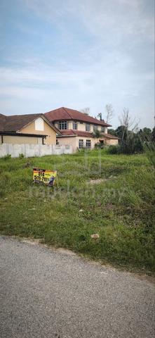Tanah Lot Banglo Kampung Jati depan Unisza Gong Badak Kuala NERUS 1