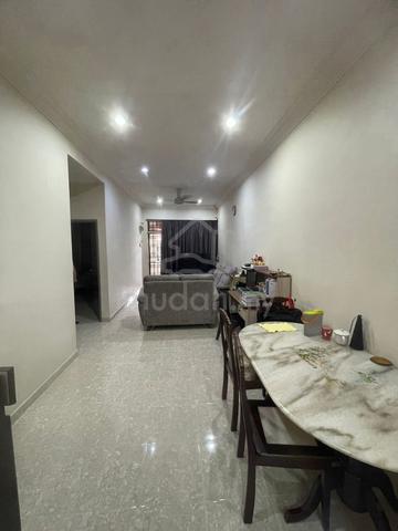 Setia 6 @ setia indah*Good condition* 1