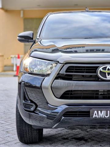 2022 Toyota HILUX 2.4 E (A) Super Low Milage - 3