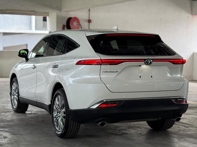 2021 Toyota HARRIER 2.0 Z / PANROOF / LOW MILEAGE - 2