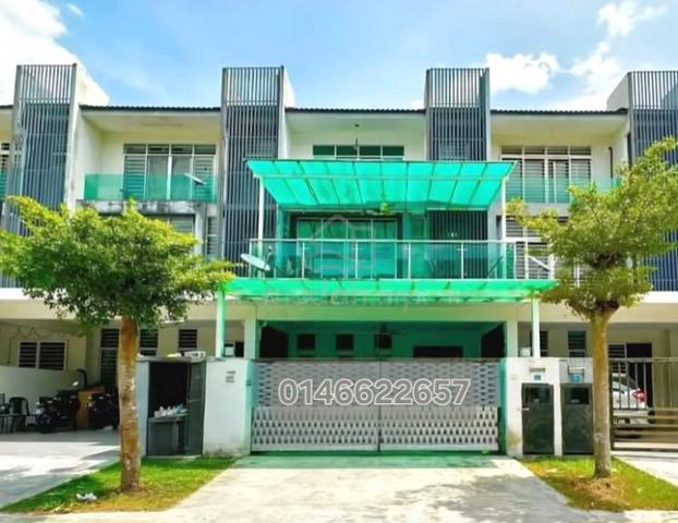 Bangi Avenue, 3 storey at Bangi, Selangor 1