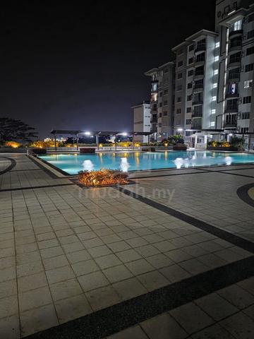 Hillview Loft Condominium 1