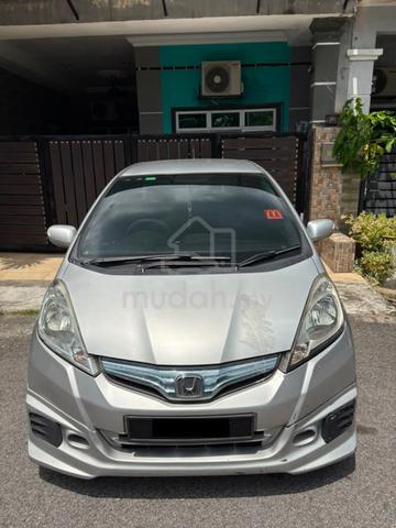 2014 Honda JAZZ 1.3 HYBRID FACELIFT (A) - 3