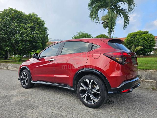 2021 Honda HR-V 1.8 RS Full loan OTR!!!OTR!!! - 3