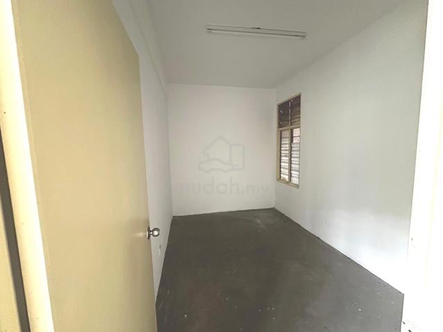 Sri Dahlia Apartment 1