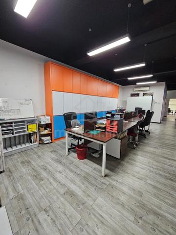 Fully Furnished Office Laman Seri Section 13 Shah Alam ( 2 Parking ) 1