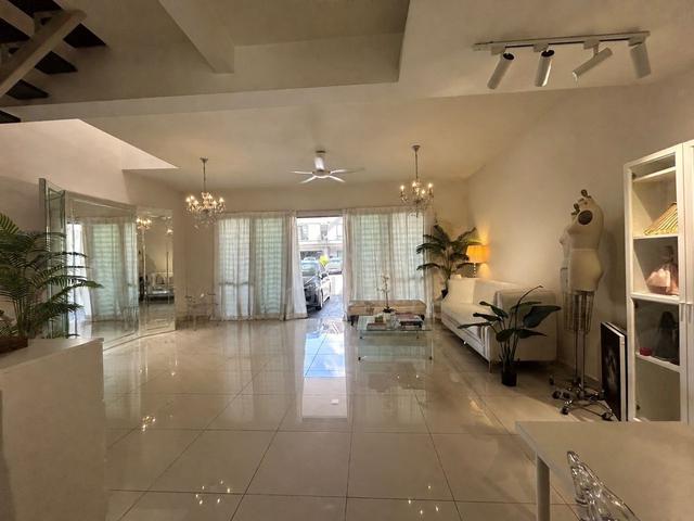 2.5 Storey House, Gated & Guarded Community at Ken Rimba Jimbaran 1