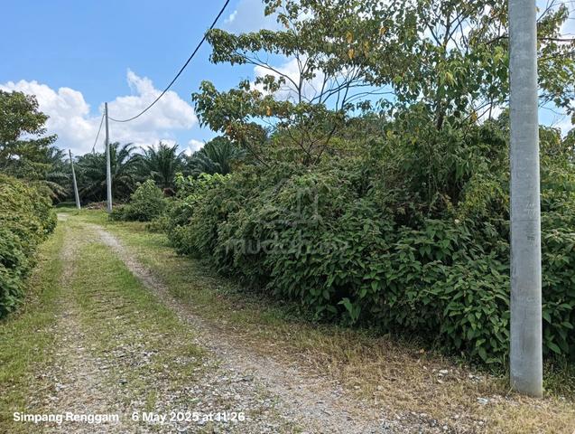 Johor Simpang Renggam Leasehold Land For Sale 1