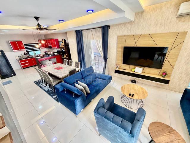 END LOT Double Storey House Casa Green Cybersouth Dengkil RENOVATED 1