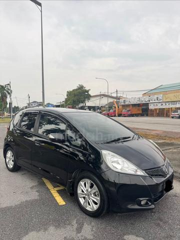 2013 Honda JAZZ 1.5 FACELIFT (A) - 2