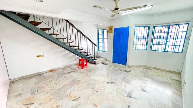 FREEHOLD 2 Storey Terrace Taman Industri Bolton Batu Caves Gombak 1