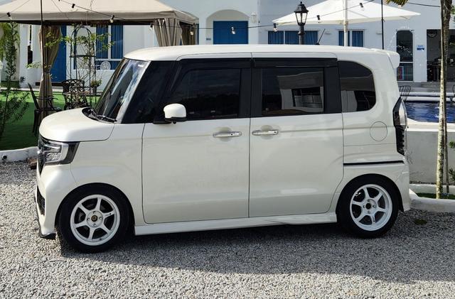 2018 Honda N BOX 0.7 CUSTOM G (A) - 3