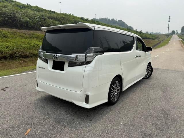 2015 Toyota VELLFIRE 2.5 ZG FULLY LOADED JBL ROOF - 2