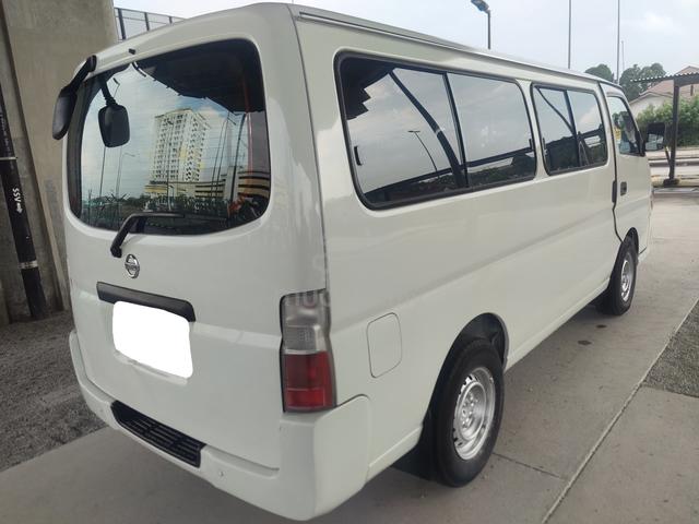 2011 Nissan Urvan (3.0) Window Van 14 seat - 3