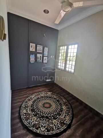 Corner Lot Bungalow 1