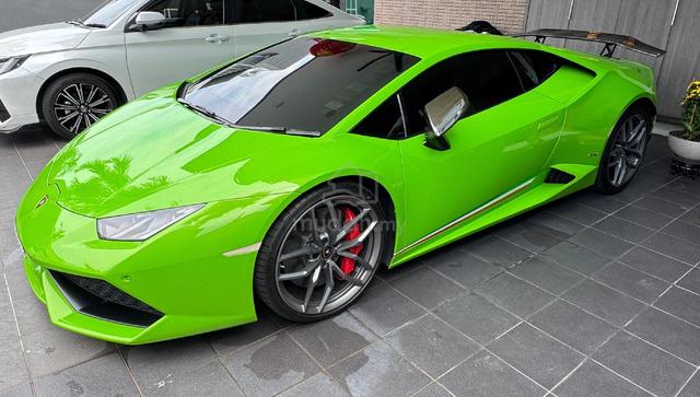 Worth Keeping a Rare Lamborghini Huracan - 5