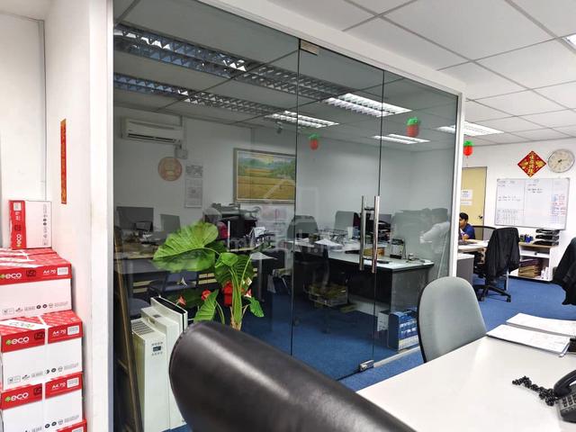 Taman Molek Ready for Office Use For Rent 1
