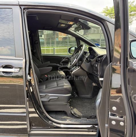 2019 Toyota VOXY 2.0 ZS KIRAMEKI II (A) (Car King) - 4