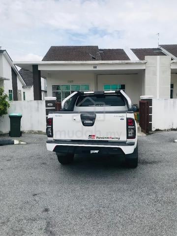 2015 Toyota HILUX 2.5 G TRD SPORTIVO (A) - 2