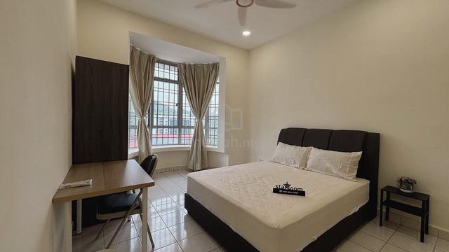 Middle Room for 𝐌𝐚𝐥𝐞, Angkasa Condominium @ Taman Connaught 1