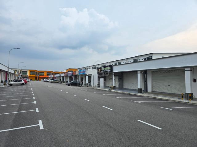 Taman Impiana Kulai Kelapa Sawit Single Storey Shop 1