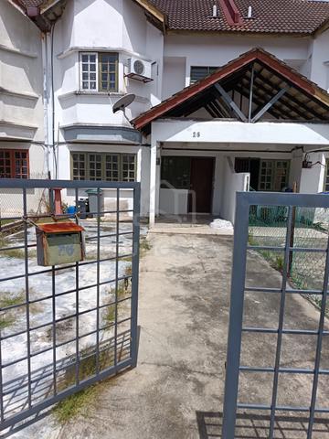 Rumah 2 Tingkat dekat pantai. Teluk kemang Port Dickson 1
