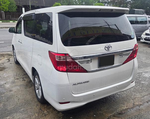 2013 Toyota ALPHARD 2.4 G FL 2 Power Door & Boot - 4