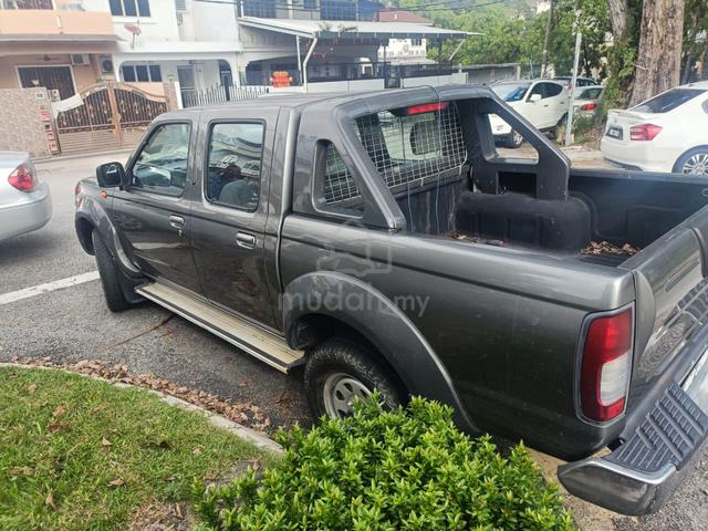 Nissan FRONTIER  (M) - 3