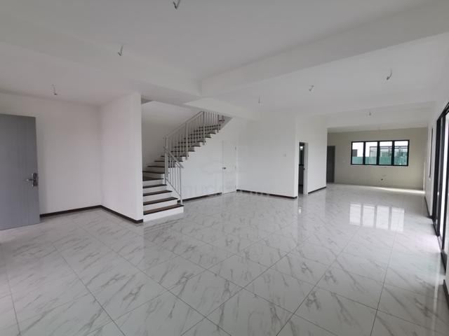 BUKIT BANYAN SENNI 3 End Lot With Land 1