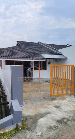 Single Storey House for Rent – Jalan Keembong 1
