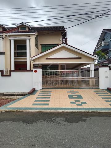 2 & 1/2 Storey Semi Detached House 1