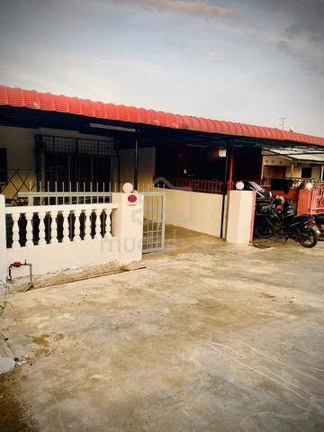 Murah !!! Rumah Teres 5 Bilik, Porch Extend – Taman Gurun Jaya 1