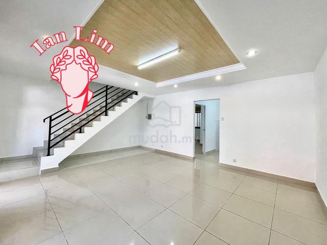 2 STOREY TERRACE SUNWAY TUNAS BAYAN BARU LEPAS Arena Curve Reno LANDED 1