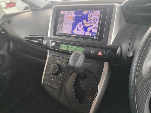 2017 Toyota WISH 1.8 X (A) WARRANTY REVERSE CAMERA - 4