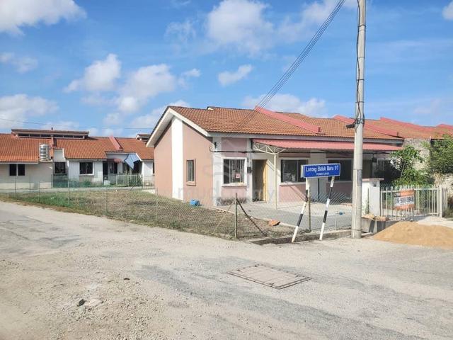 Corner Lot Teres Setingkat Balok / Baluk Baru, Gebeng, Kuantan 1