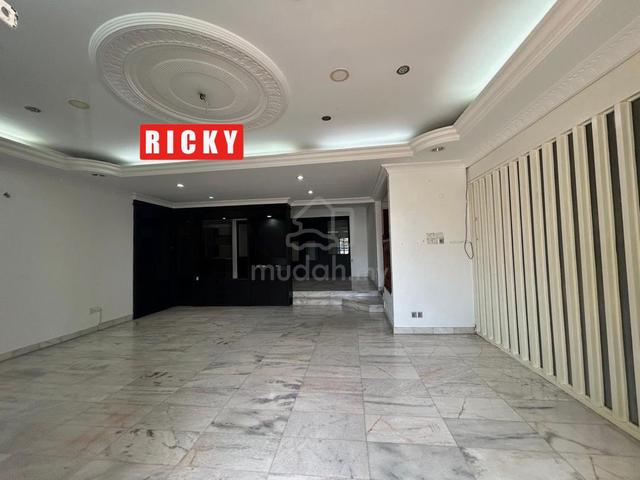 Facing Mainroad Commercial Use Bungalow For Rent At Jalan Gottlieb 1