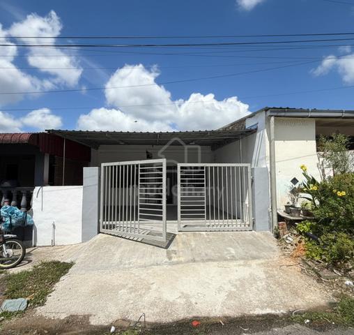 G.Patah Taman Gelang Emas Jalan Gelang Emas L.Cost Single Storey House 1