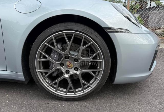 2022 Porsche 911 Carrera - 5