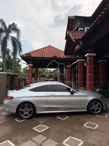 2017 Mercedes C200 Coupe - 2