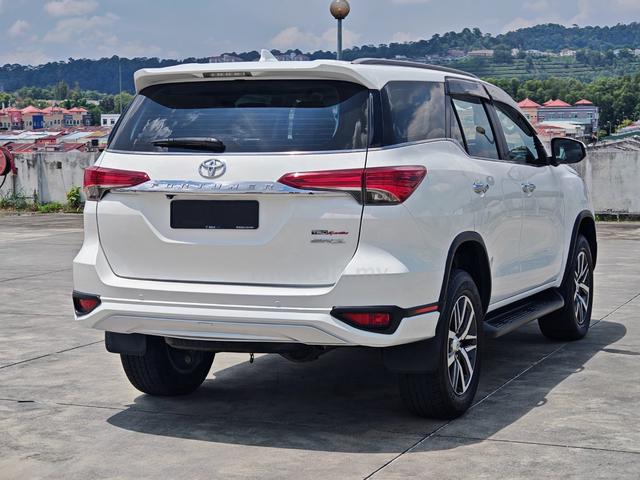 2018 Toyota FORTUNER 2.7 SRZ (A) CAR KING - 4