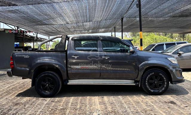 2015 Toyota HILUX 2.5 G TRD SPORTIVO (A) - 3
