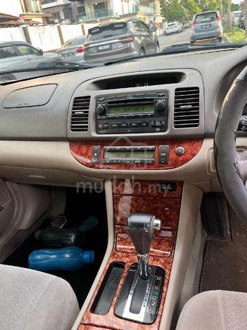 2004 Toyota CAMRY 2.0 E (A) - 3