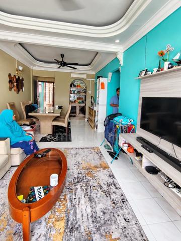 Putri Ria Apartment 1