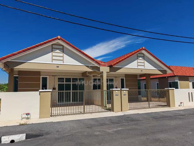 Taman Gunung Bintang Single Storey Semi-Detached House 1