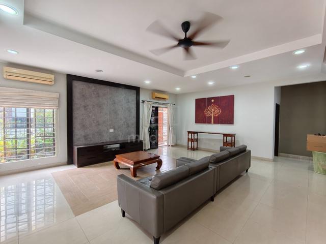 Cheap, Freehold, 2 Sty Endlot, Big Living Hall & Master bedrooms 1