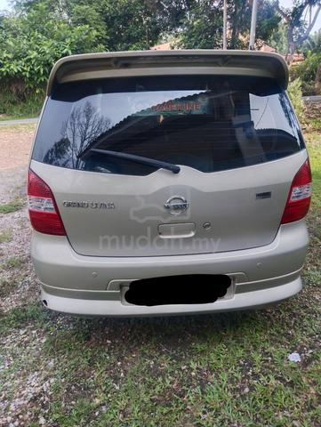 2010 Nissan GRAND LIVINA 1.6 IMPUL (M) - 3