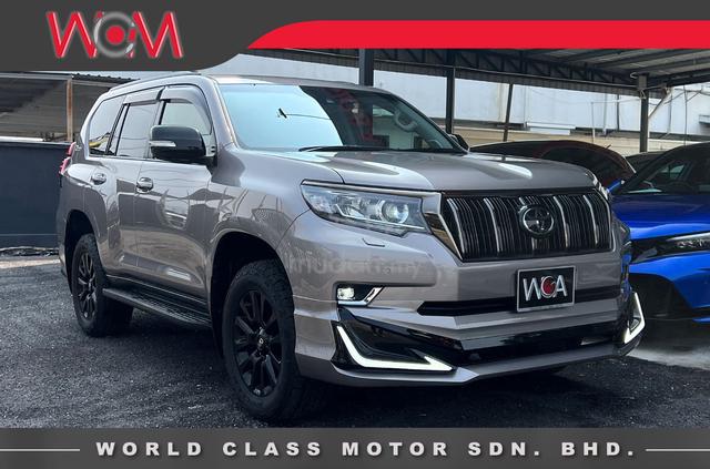 YR 2021 Toyota LAND CRUISER PRADO 2.8 70TH - 1