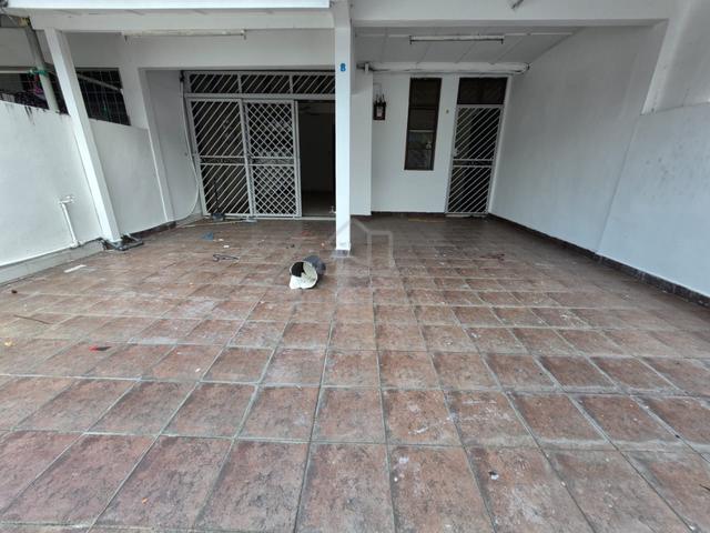 Desa Cemerlang Double Storey Terrace House 4bed Ulu Tiram Johor 1