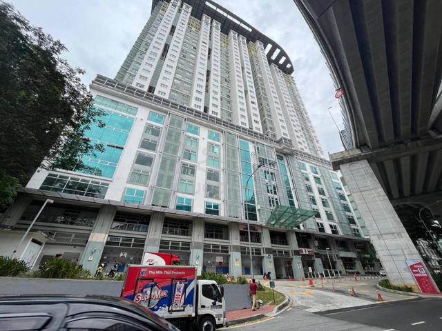 Metropolitan Square 1