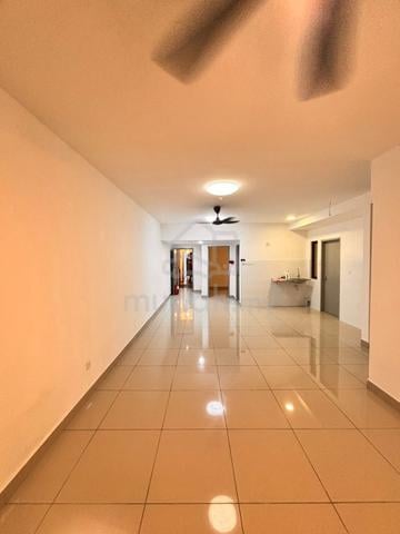 Avia Plus, Bandar Country Homes 1